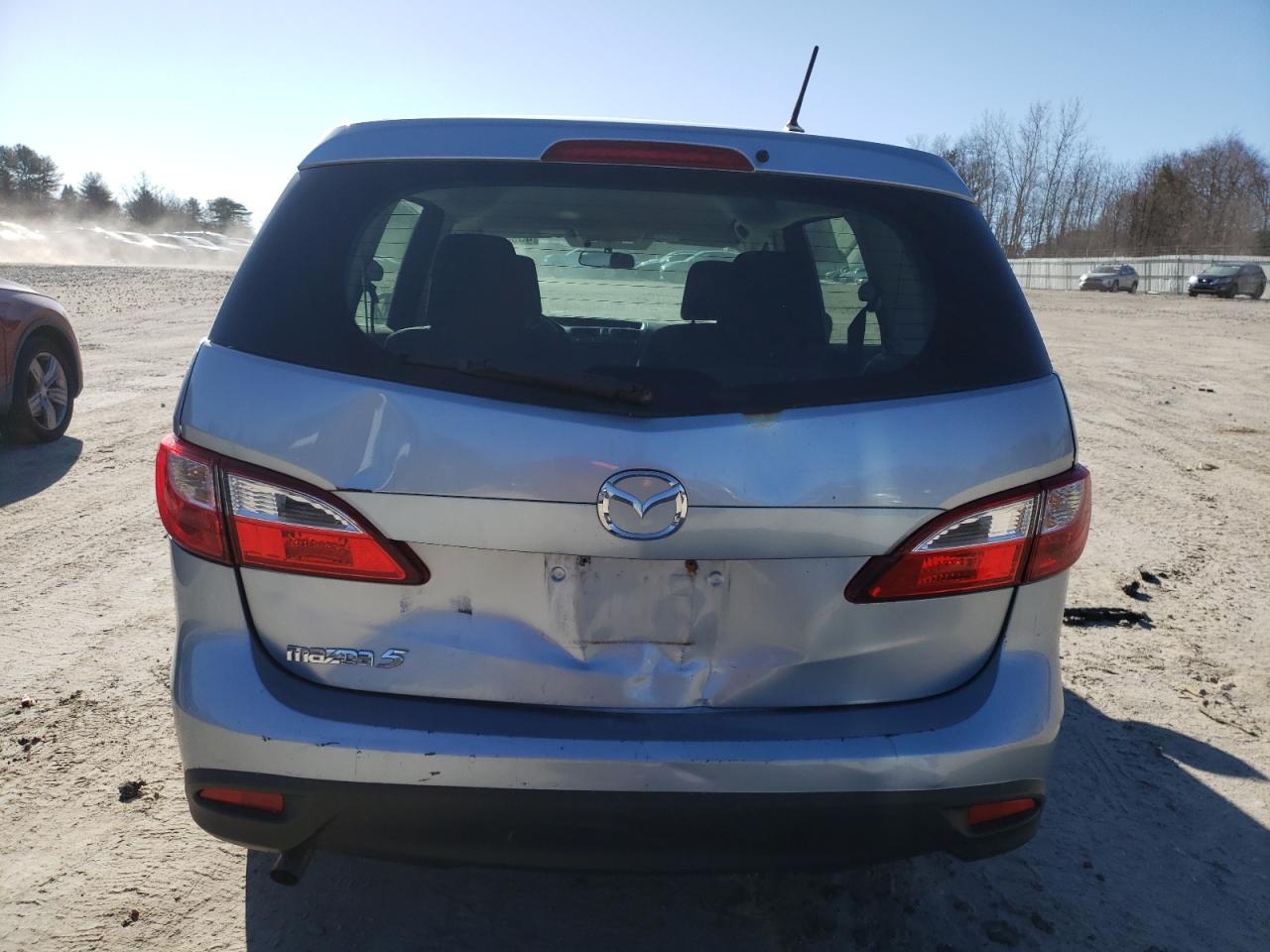 2012 Mazda 5 VIN JM1CW2BL8C0105999 Copart auction photo, rear end / minor dent/scratches damage thumbnail 6
