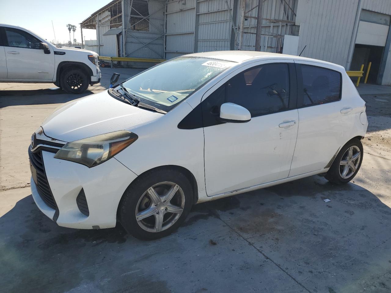 2015 Toyota Yaris VIN VNKKTUD30FA028578 - Copart auction photo