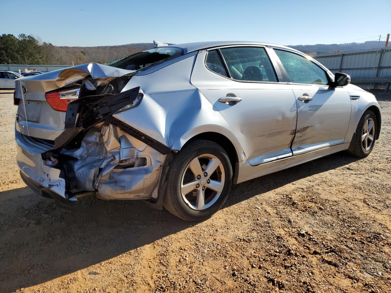 2015 KIA Optima VIN 5XXGM4A74FG495381 Copart auction photo, rear end / side damage thumbnail 3