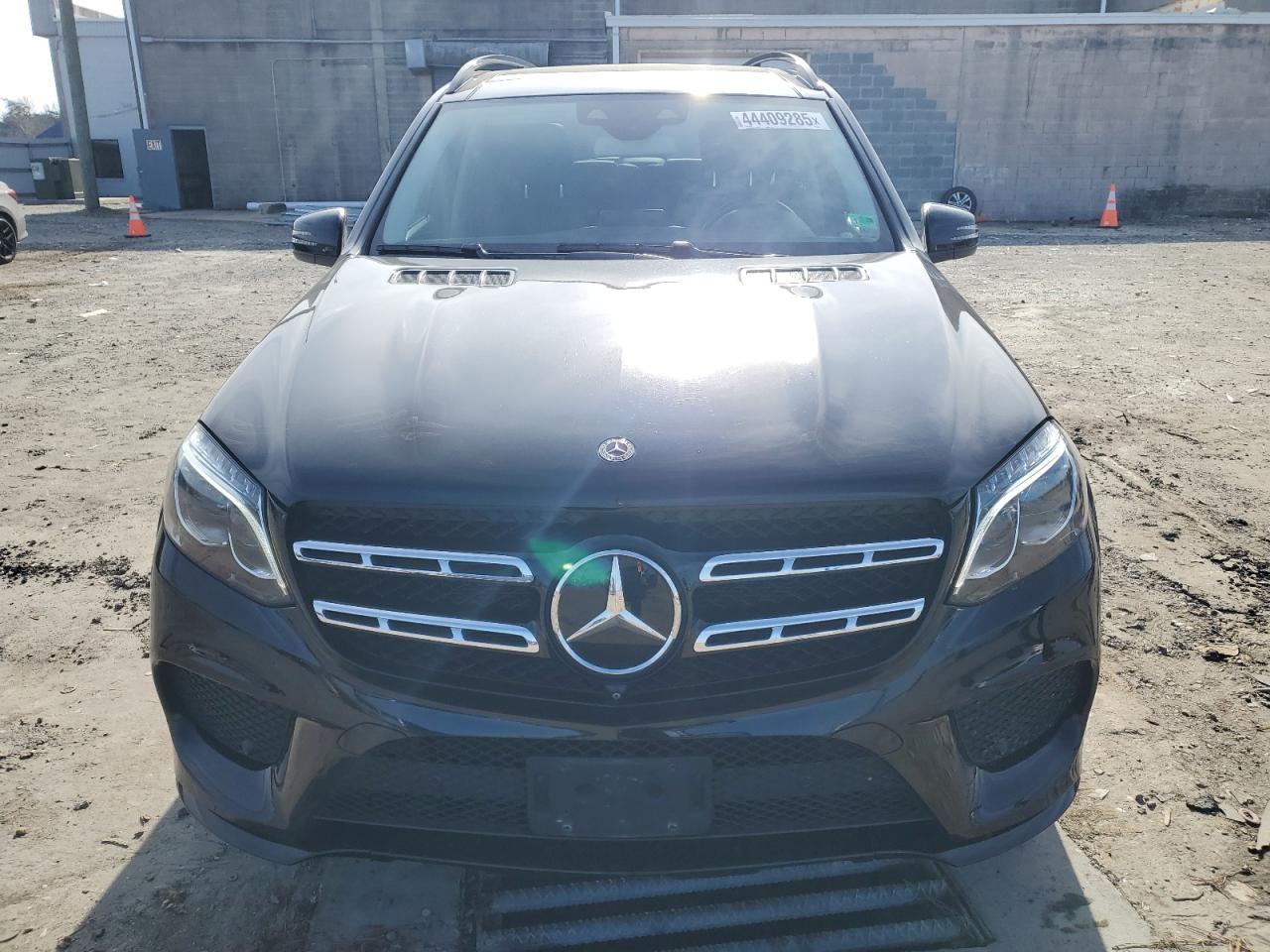 2018 Mercedes-Benz GLS-klasse VIN 4JGDF7DE1JB092087 Copart auction photo, minor dent/scratches damage thumbnail 5