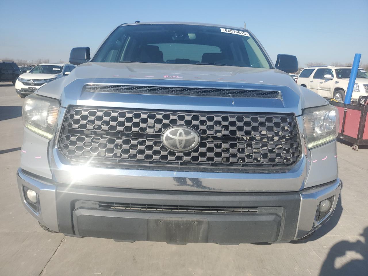 2019 Toyota Tundra VIN 5TFDW5F11KX853482 Copart auction photo, rear end / minor dent/scratches damage thumbnail 5