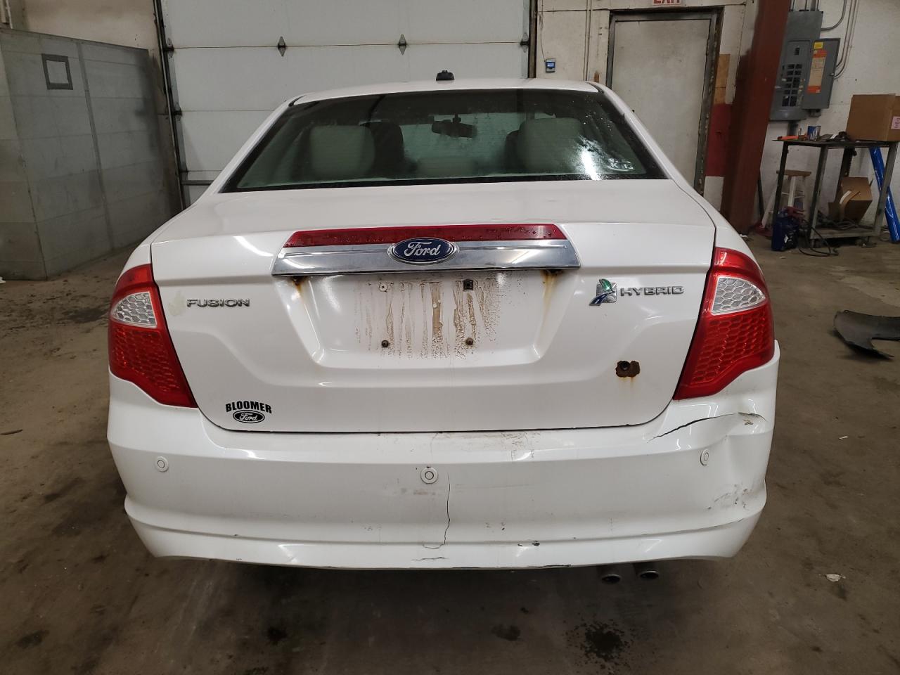 2011 Ford Fusion VIN 3FADP0L34BR129824 Copart auction photo, front end / rear end damage thumbnail 6