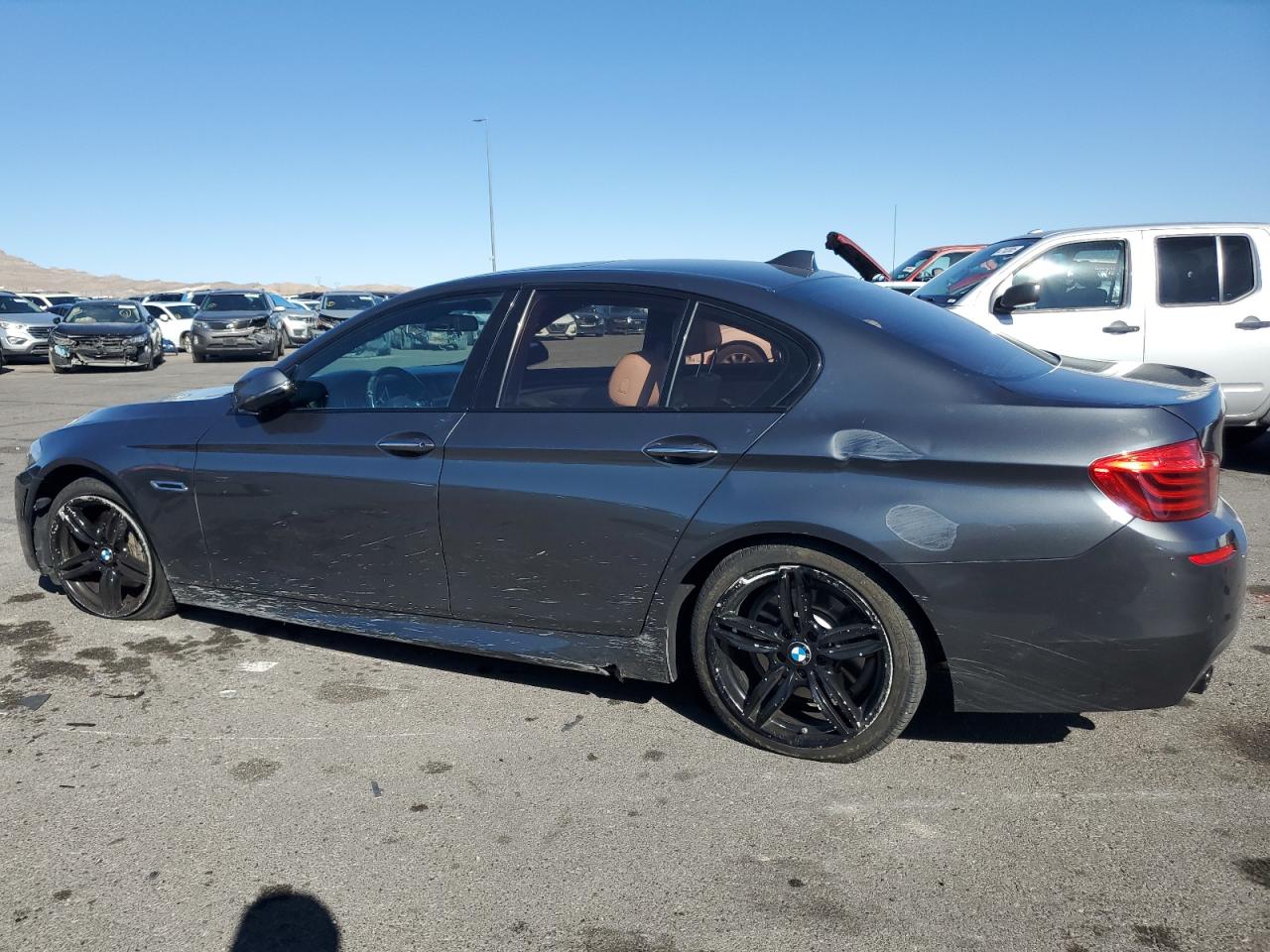 2016 BMW 5er VIN WBA5B1C55GG132621 Copart auction photo, front end damage thumbnail 2