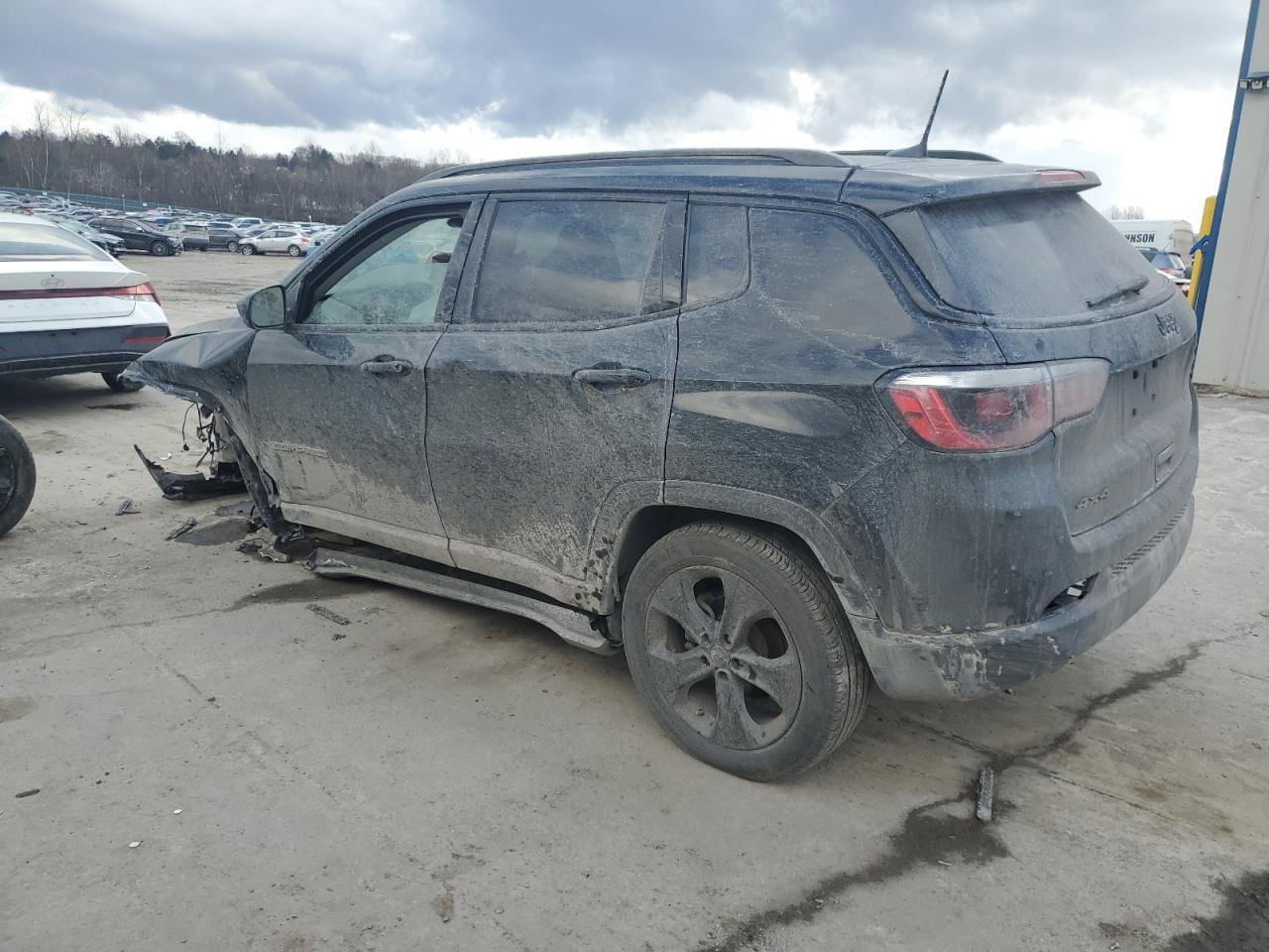 2020 Jeep Compass VIN 3C4NJDBB8LT132102 Copart auction photo, front end / undercarriage damage thumbnail 2