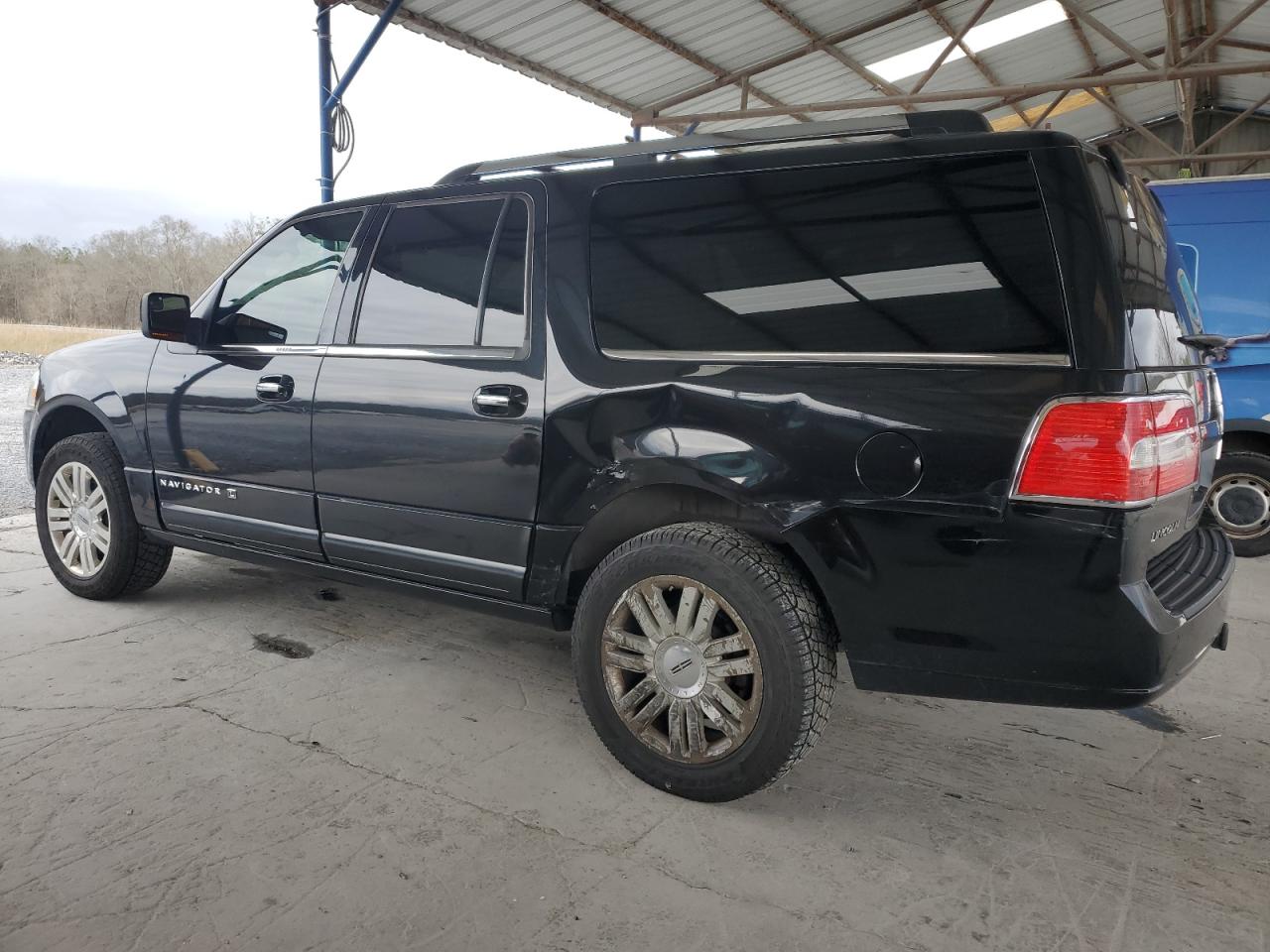 2013 Lincoln Navigator VIN 5LMJJ3H57DEL02275 Copart auction photo, minor dent/scratches damage thumbnail 2