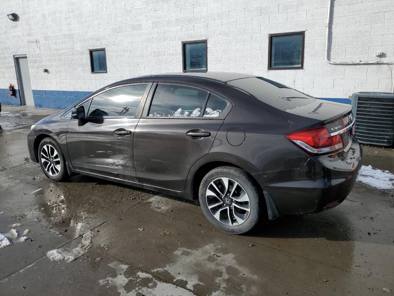 2013 Honda Civic VIN 2HGFB2F96DH541384 Copart auction photo, side / rear end damage thumbnail 2