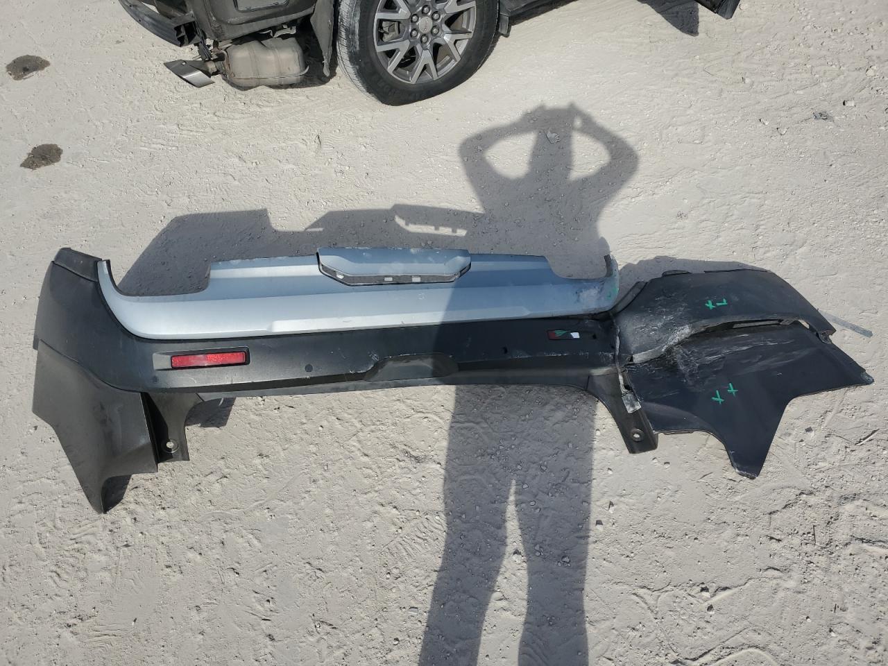 2020 GMC Acadia VIN 1GKKNMLS1LZ114222 Copart auction photo, rear end damage thumbnail 13