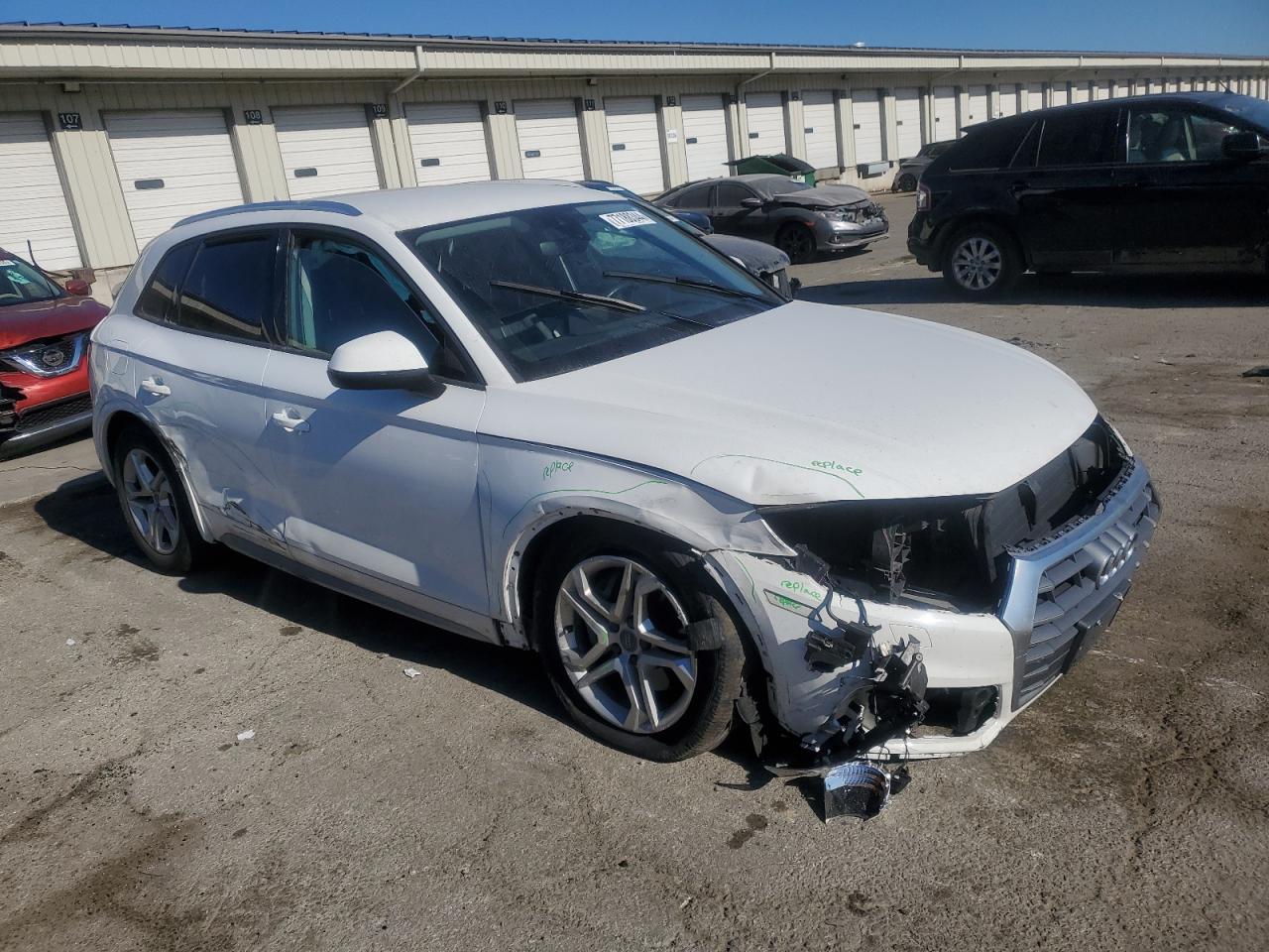 2018 Audi Q5 VIN WA1ANAFY2J2137014 Copart auction photo, side / front end damage thumbnail 4