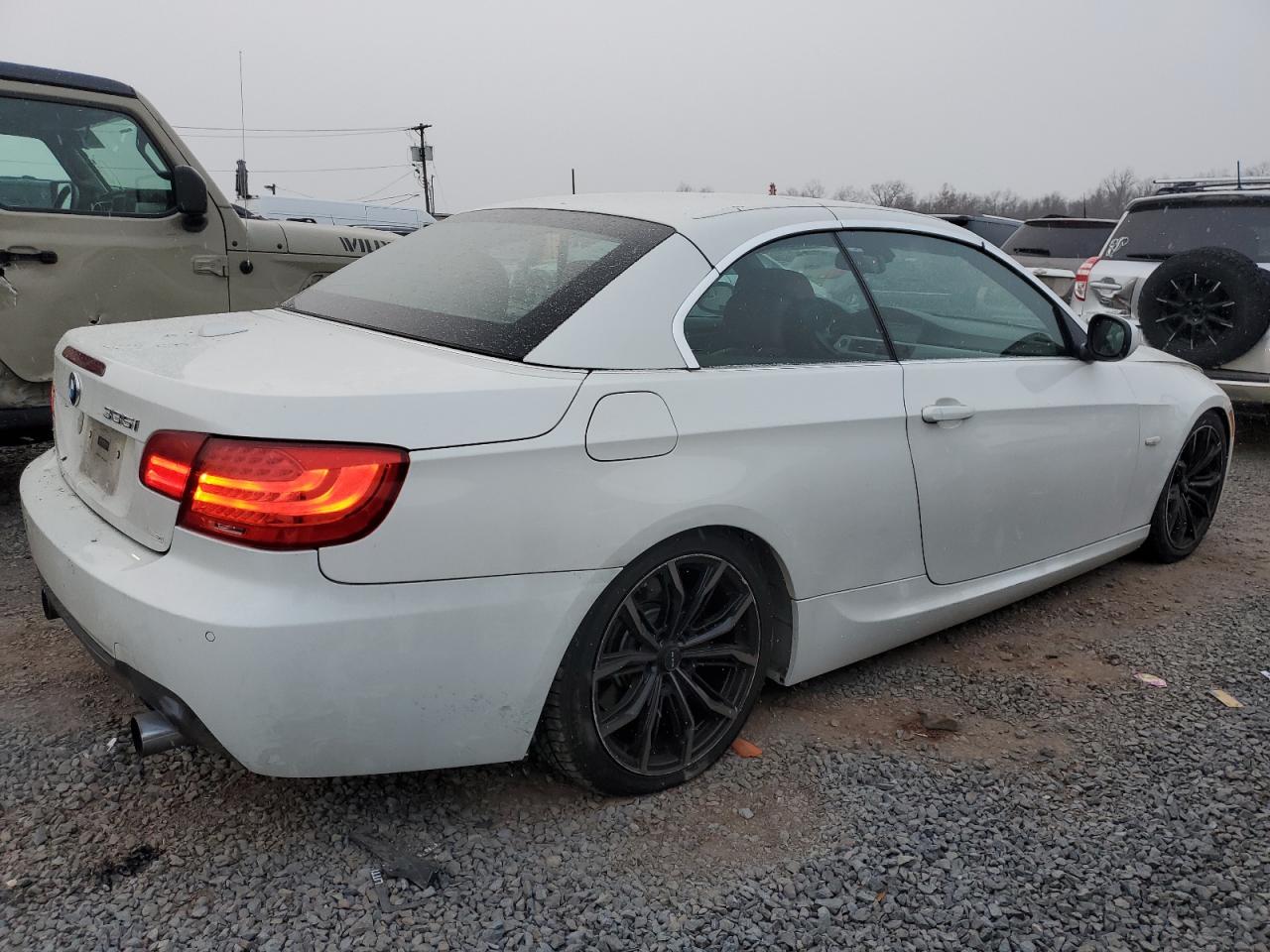 2013 BMW 3er VIN WBADX7C51DJ590221 Copart auction photo, front end / minor dent/scratches damage thumbnail 3