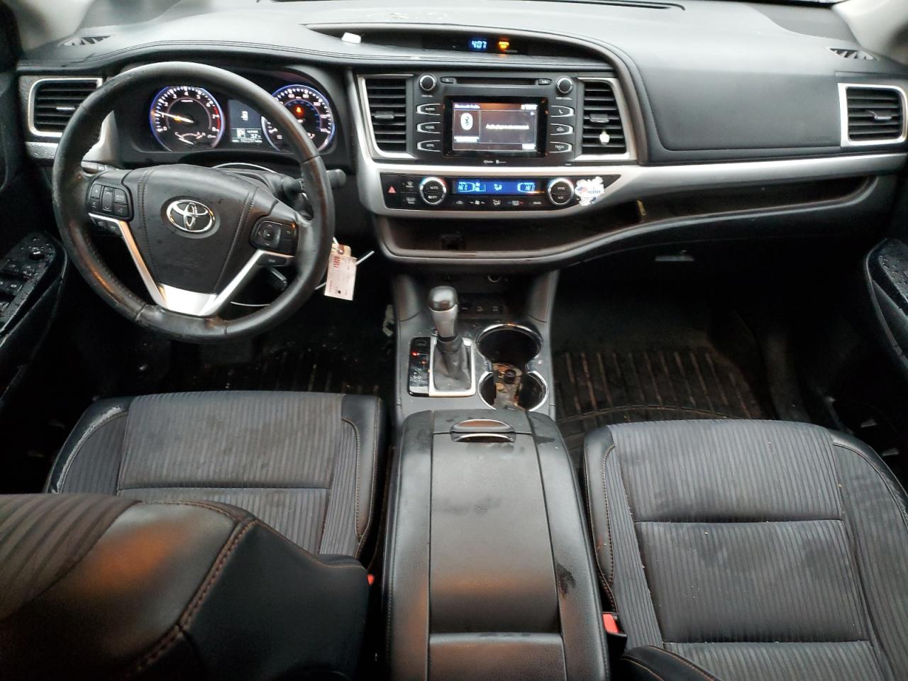 2015 Toyota Highlander VIN 5TDBKRFH6FS111937 Copart auction photo, front end damage thumbnail 8