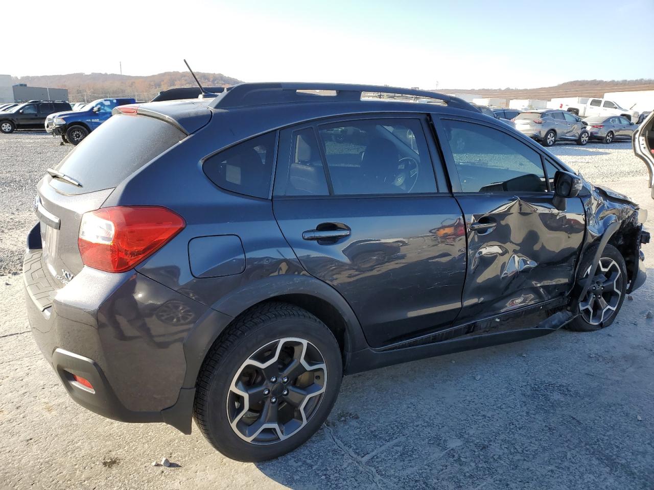 2015 Subaru XV VIN JF2GPAPC6F8317213 Copart auction photo, front end / side damage thumbnail 3