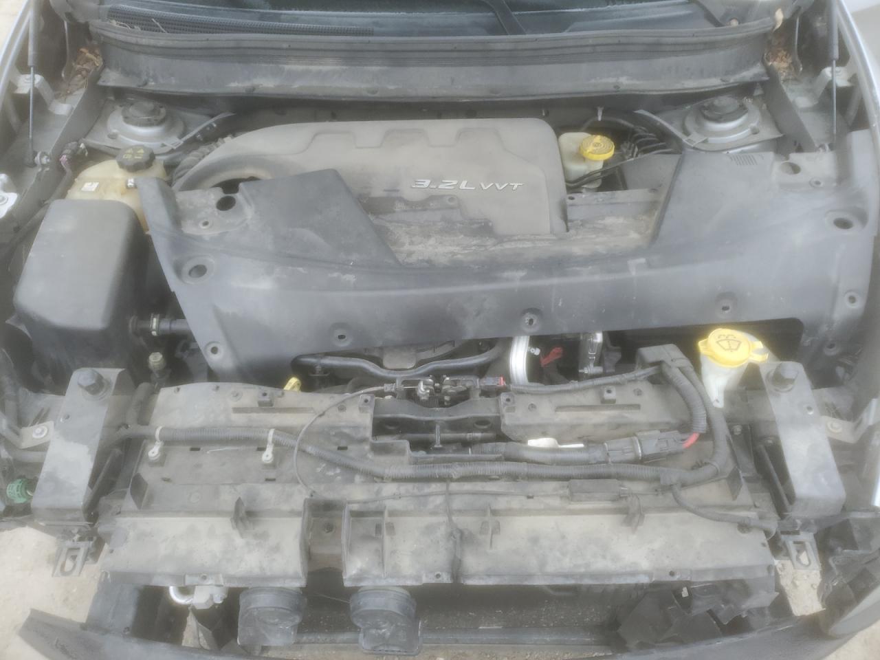 2014 Jeep Cherokee VIN 1C4PJMBS1EW240177 Copart auction photo, front end damage thumbnail 12