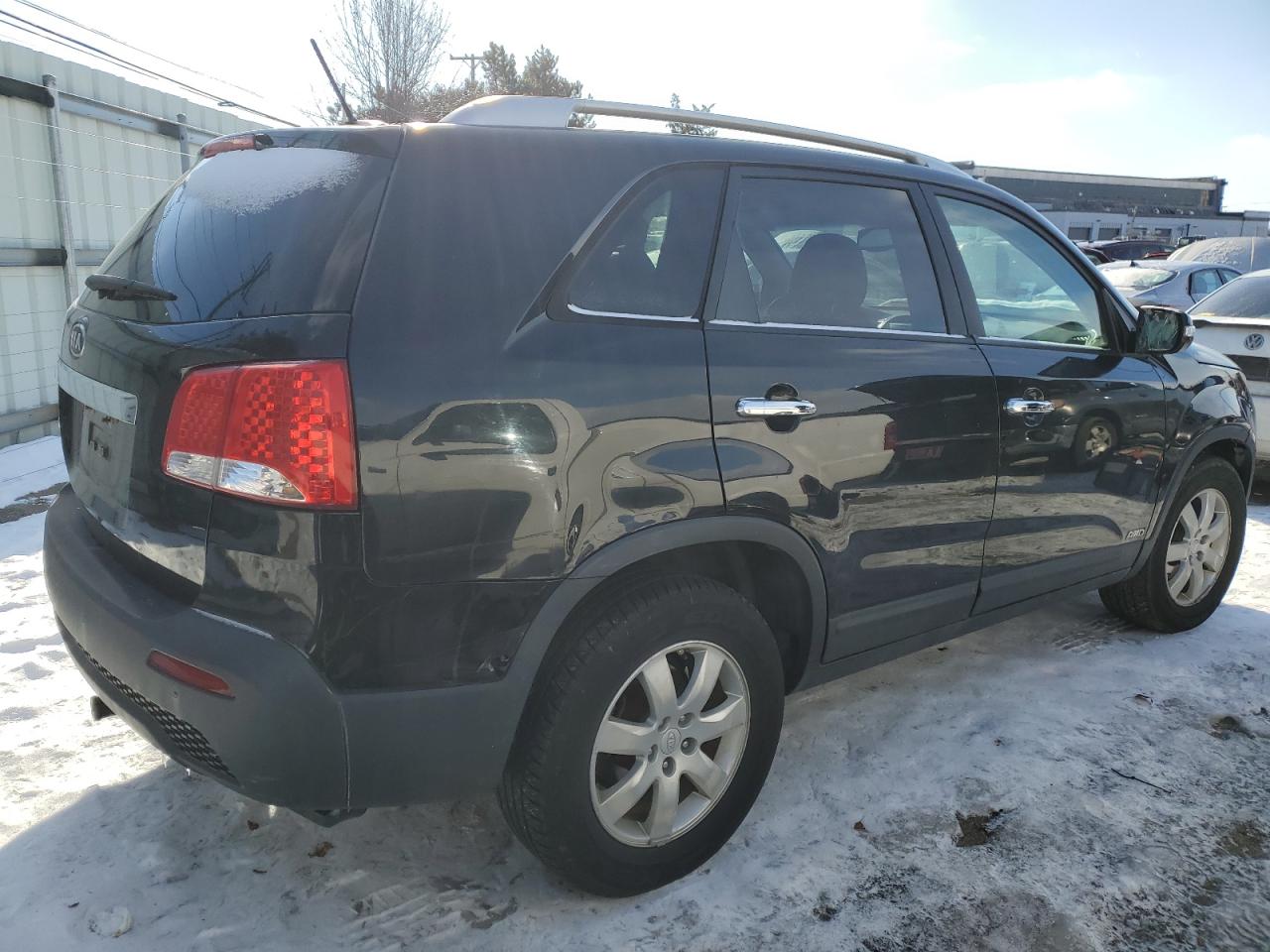 2011 KIA Sorento VIN 5XYKTDA12BG096287 Copart auction photo, mechanical / minor dent/scratches damage thumbnail 3