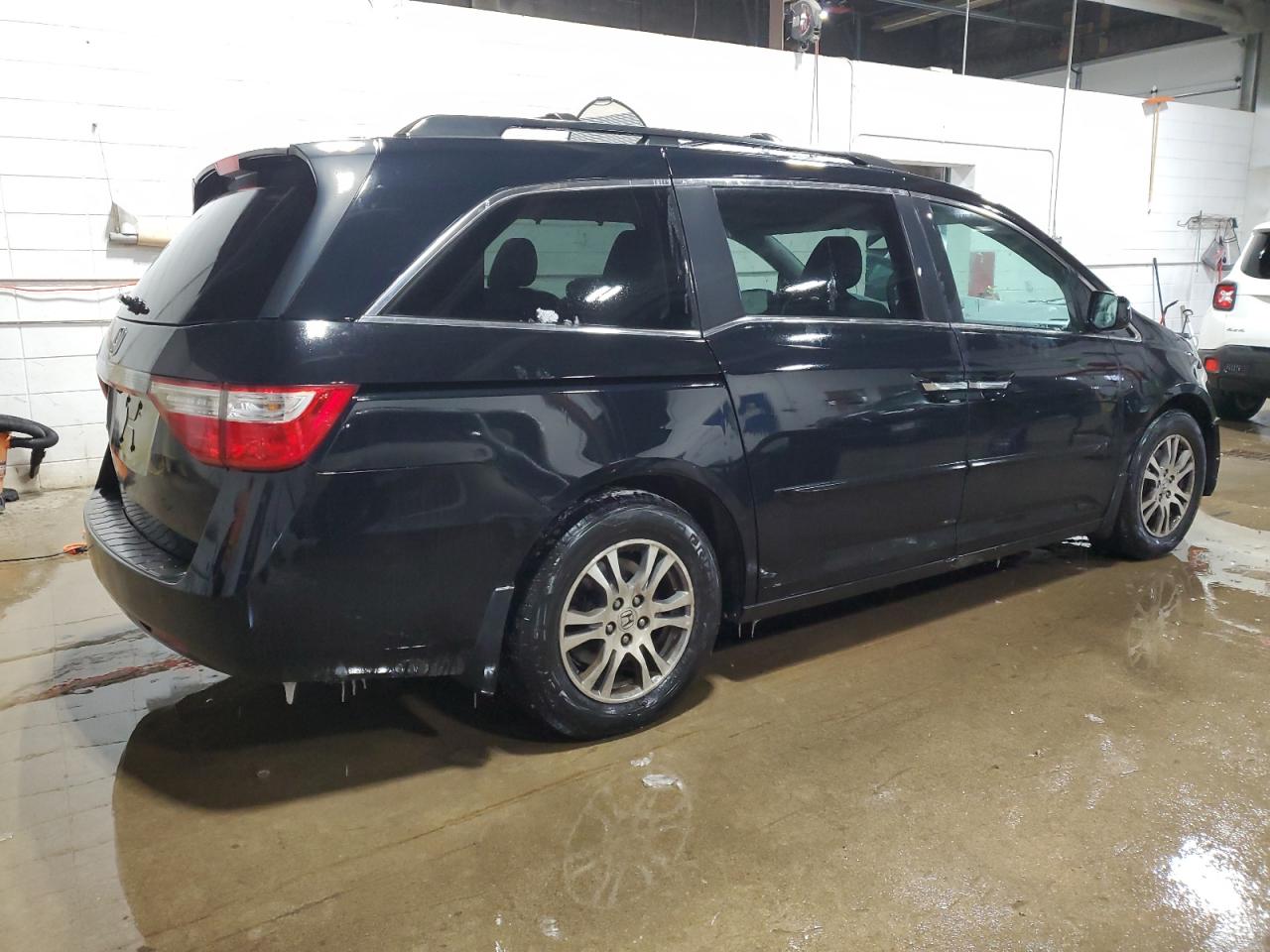 2012 Honda Odyssey VIN 5FNRL5H67CB112403 Copart auction photo, front end damage thumbnail 3