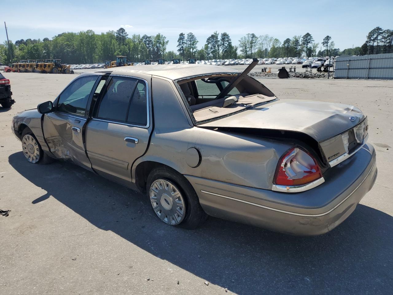 2003 Ford Crown Victoria VIN 2FAFP73WX3X150997 Copart auction photo, all over damage thumbnail 2