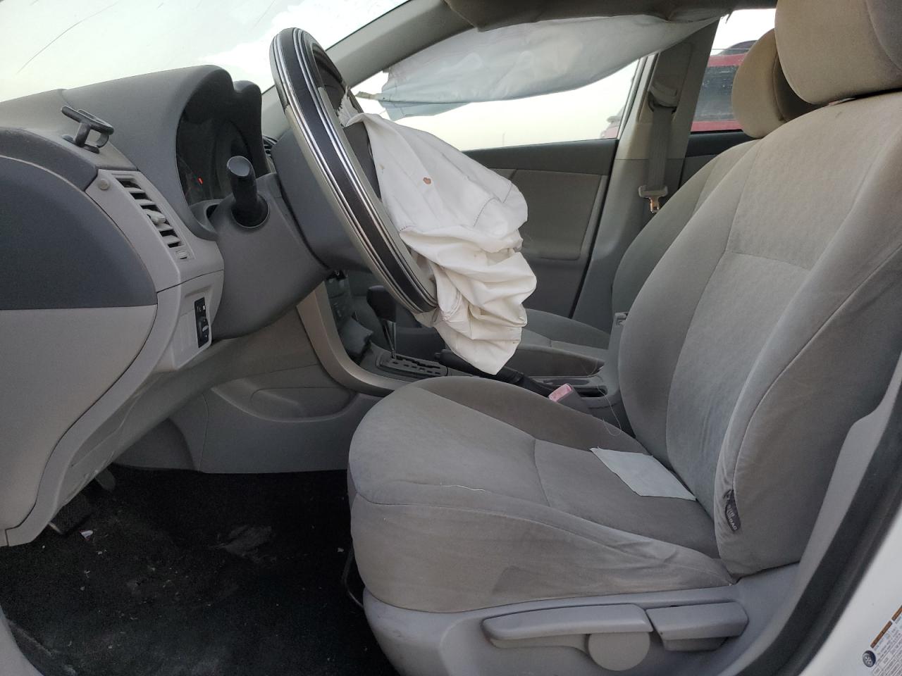 2009 Toyota Corolla VIN JTDBL40E099076040 Copart auction photo, front end damage thumbnail 7