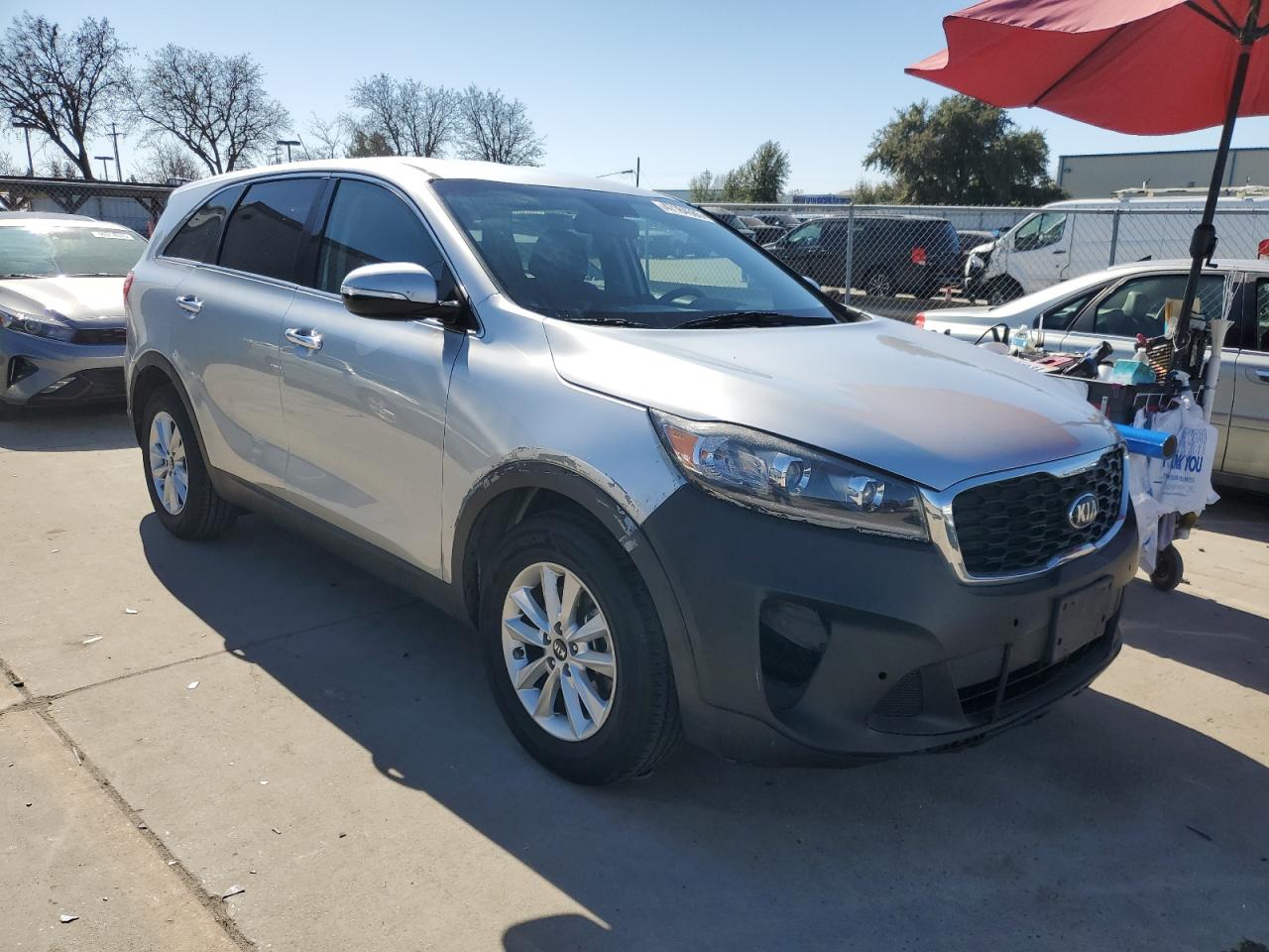 2019 KIA Sorento VIN 5XYPG4A5XKG495865 Copart auction photo, front end damage thumbnail 4