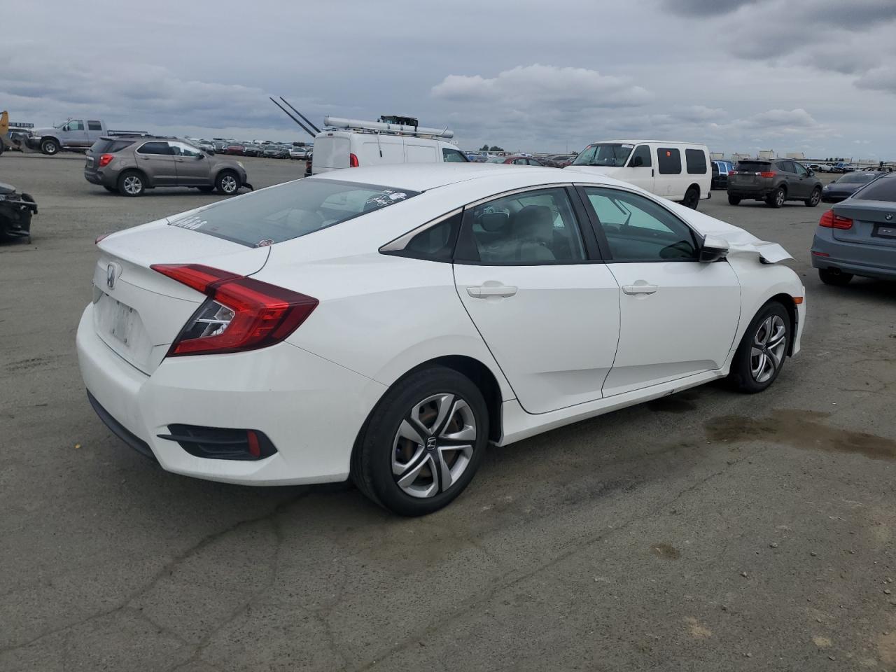 2016 Honda Civic VIN 19XFC2F52GE208138 Copart auction photo, front end damage thumbnail 3
