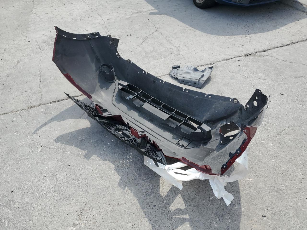 2017 Nissan Rogue VIN JN1BJ1CP2HW006026 Copart auction photo, front end / minor dent/scratches damage thumbnail 13