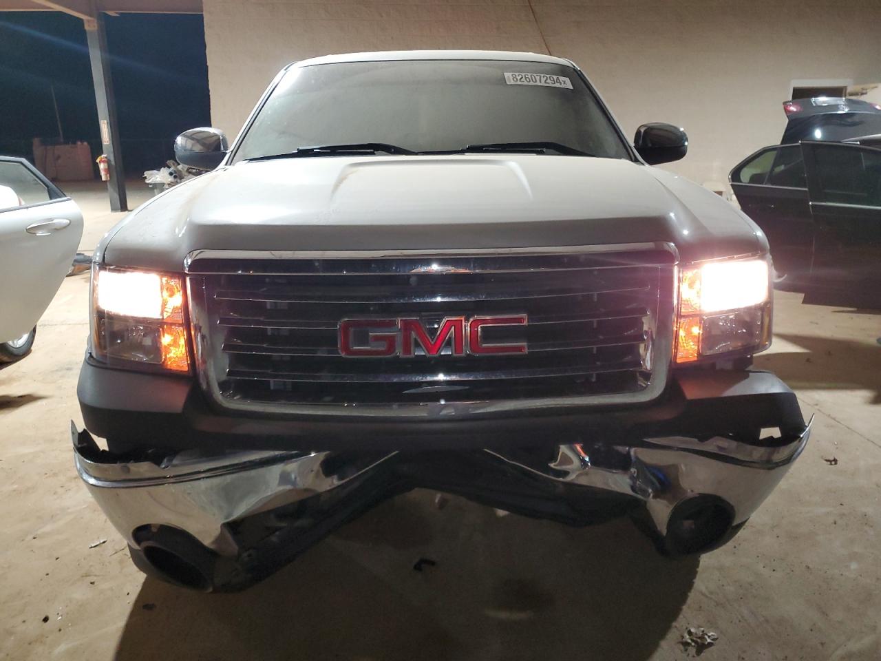 2011 GMC Sierra VIN 3GTP1TEAXBG103939 Copart auction photo, front end damage thumbnail 5