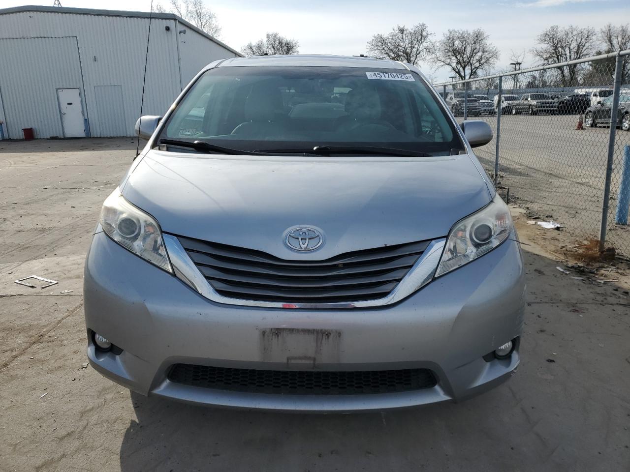 2014 Toyota Sienna VIN 5TDDK3DC5ES092311 Copart auction photo, rear end damage thumbnail 5