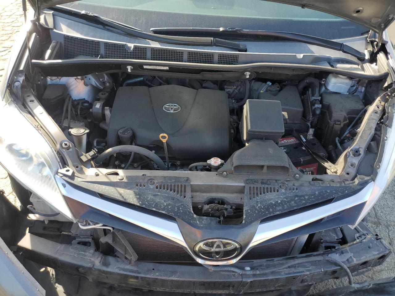 2019 Toyota Sienna VIN 5TDKZ3DC1KS020293 Copart auction photo, front end / side damage thumbnail 12