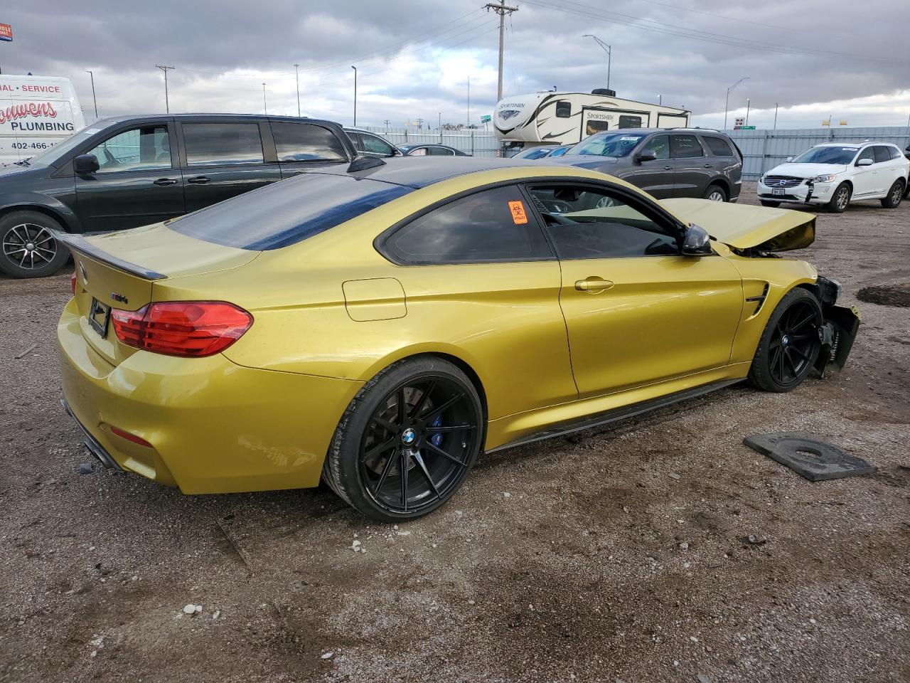 2015 BMW M4 VIN WBS3R9C55FK331225 Copart auction photo, front end damage thumbnail 3