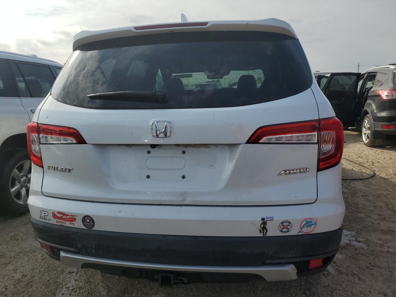 2020 Honda Pilot VIN 5FNYF6H57LB053031 Copart auction photo, water/flood damage thumbnail 6