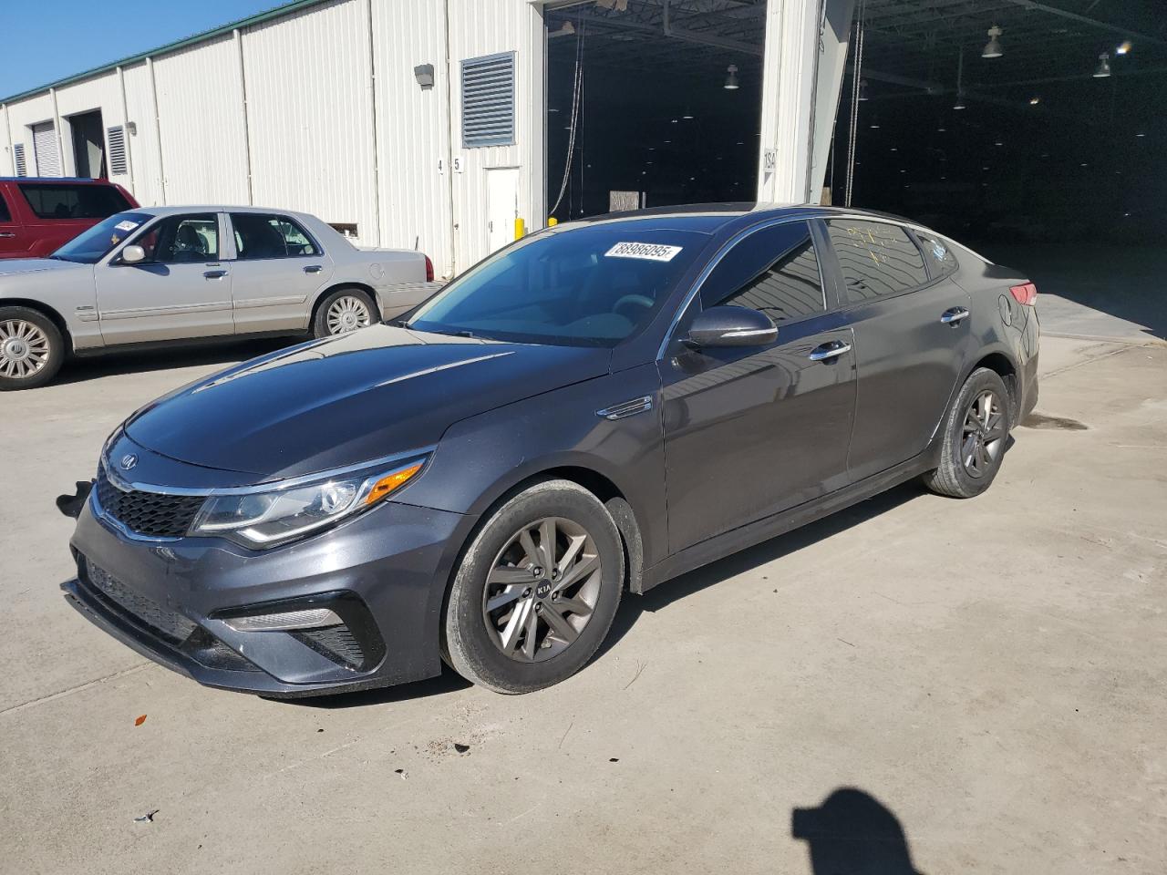 2019 KIA Optima VIN 5XXGT4L33KG304878