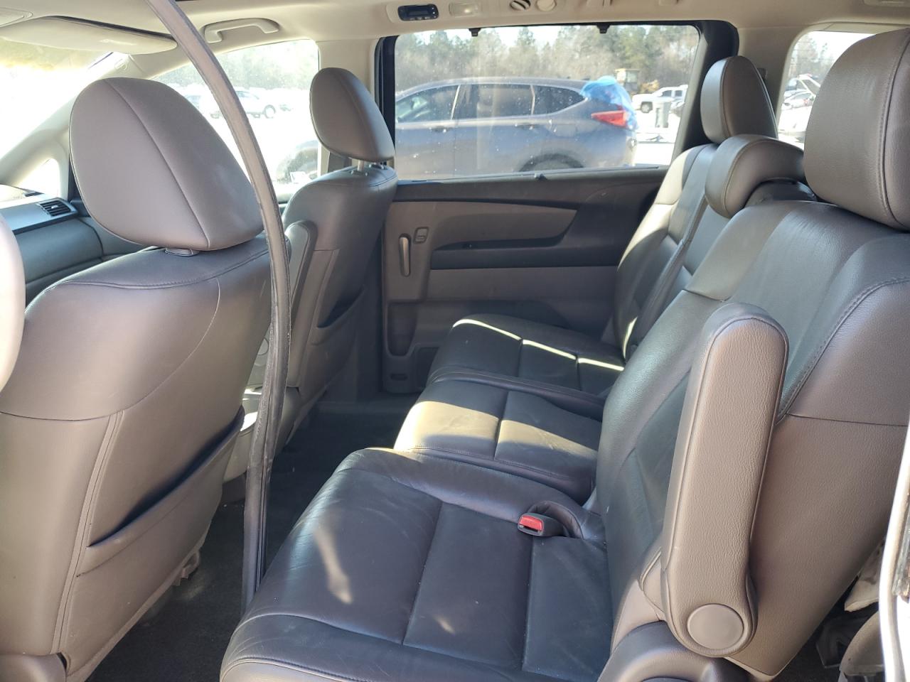 2011 Honda Odyssey VIN 5FNRL5H92BB032855 Copart auction photo, rear end damage thumbnail 10