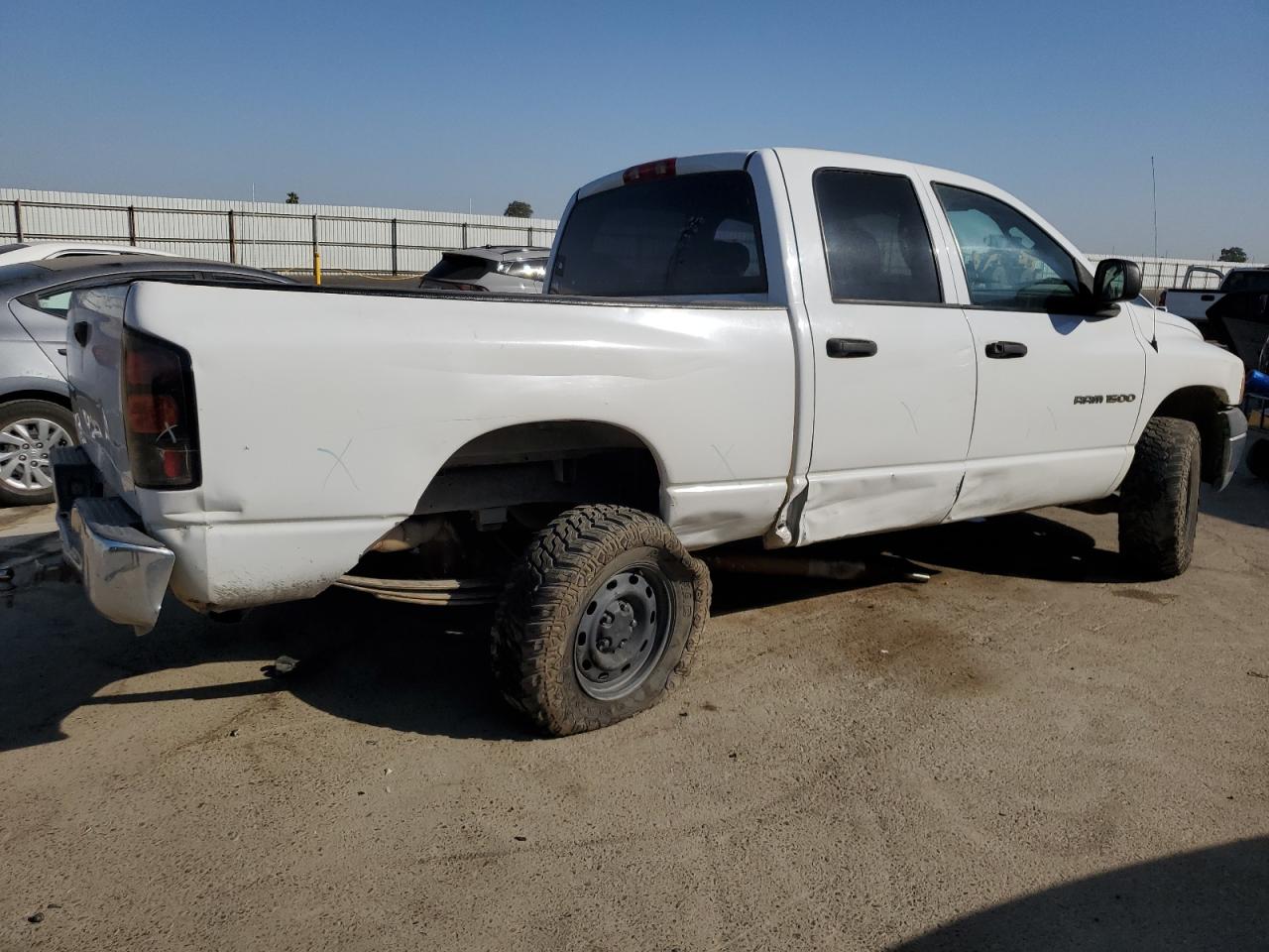 2004 Dodge RAM VIN 1D7HA18NX4S672217 Copart auction photo, undercarriage / side damage thumbnail 3