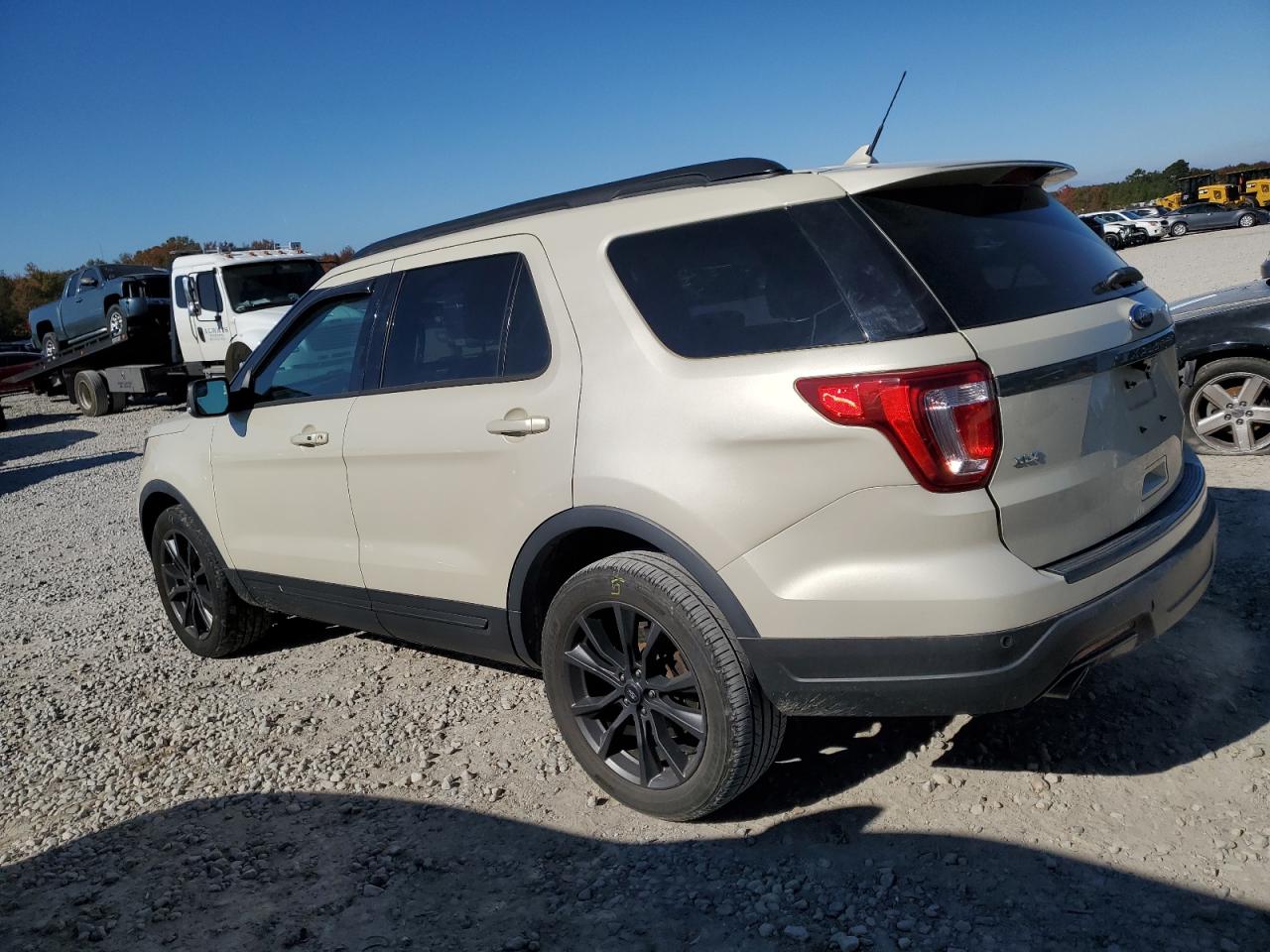 2018 Ford Explorer VIN 1FM5K8D87JGC70359 Copart auction photo, front end damage thumbnail 2