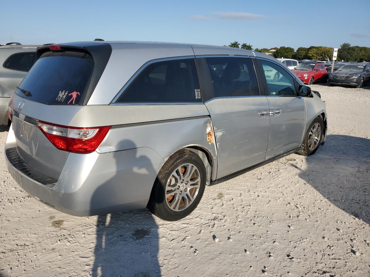 2012 Honda Odyssey VIN 5FNRL5H64CB105800 Copart auction photo, front end / side damage thumbnail 3