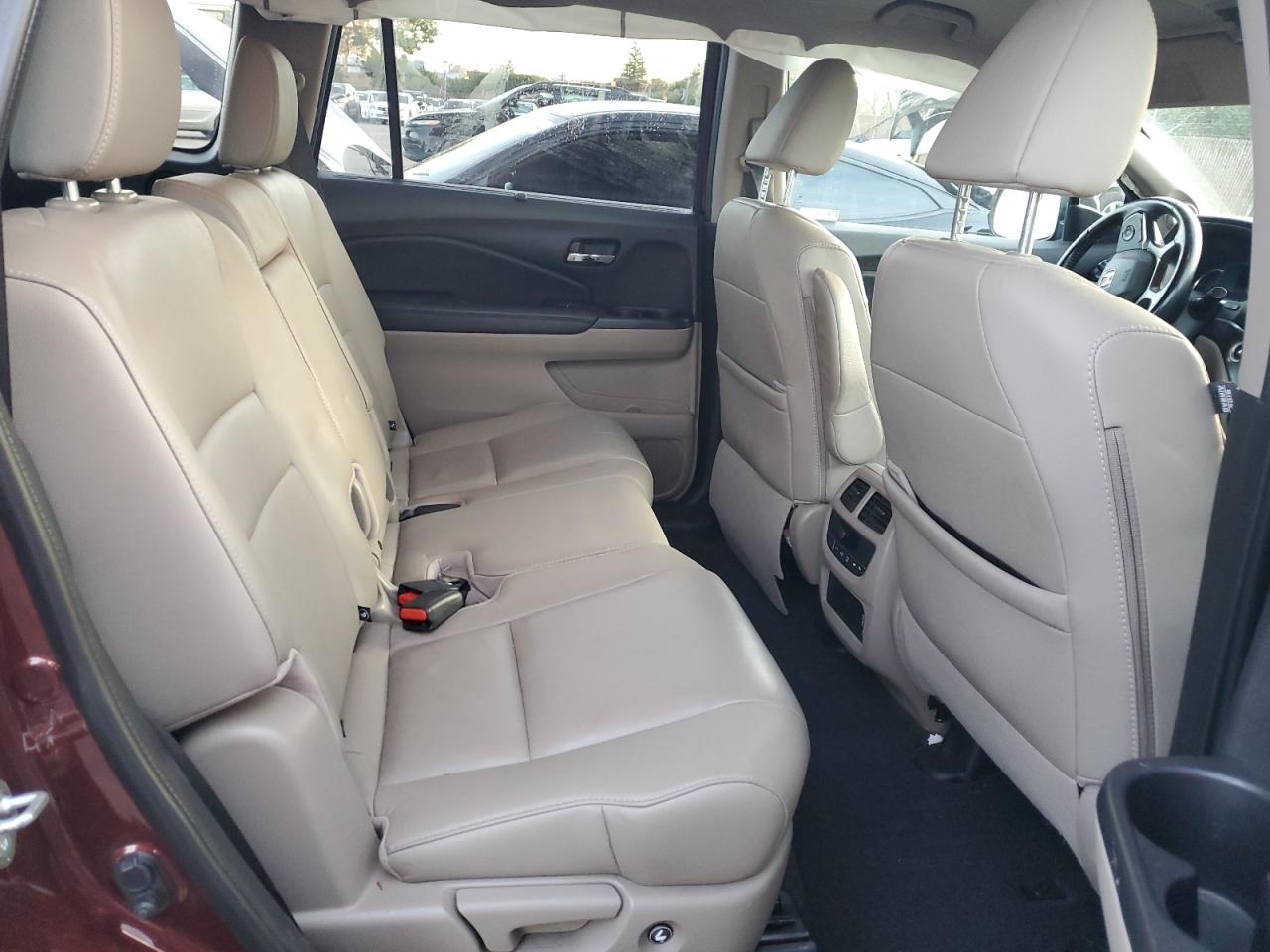 2019 Honda Pilot VIN 5FNYF5H59KB000176 Copart auction photo, all over damage thumbnail 11