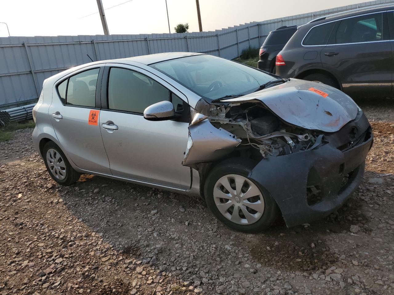 2014 Toyota Prius VIN JTDKDTB35E1569613 Copart auction photo, front end / side damage thumbnail 4