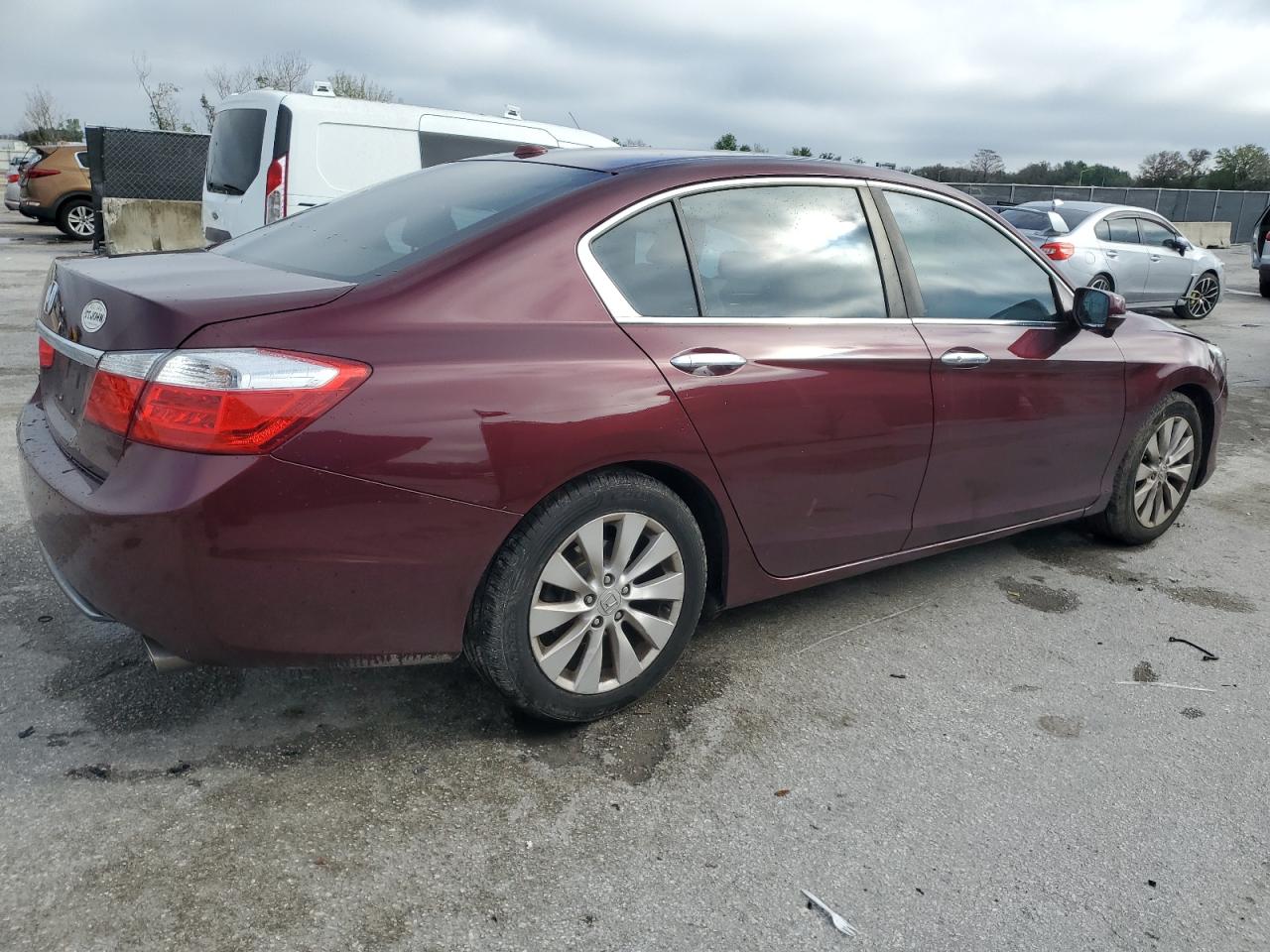 2013 Honda Accord VIN 1HGCR2F80DA196244 Copart auction photo, front end / minor dent/scratches damage thumbnail 3