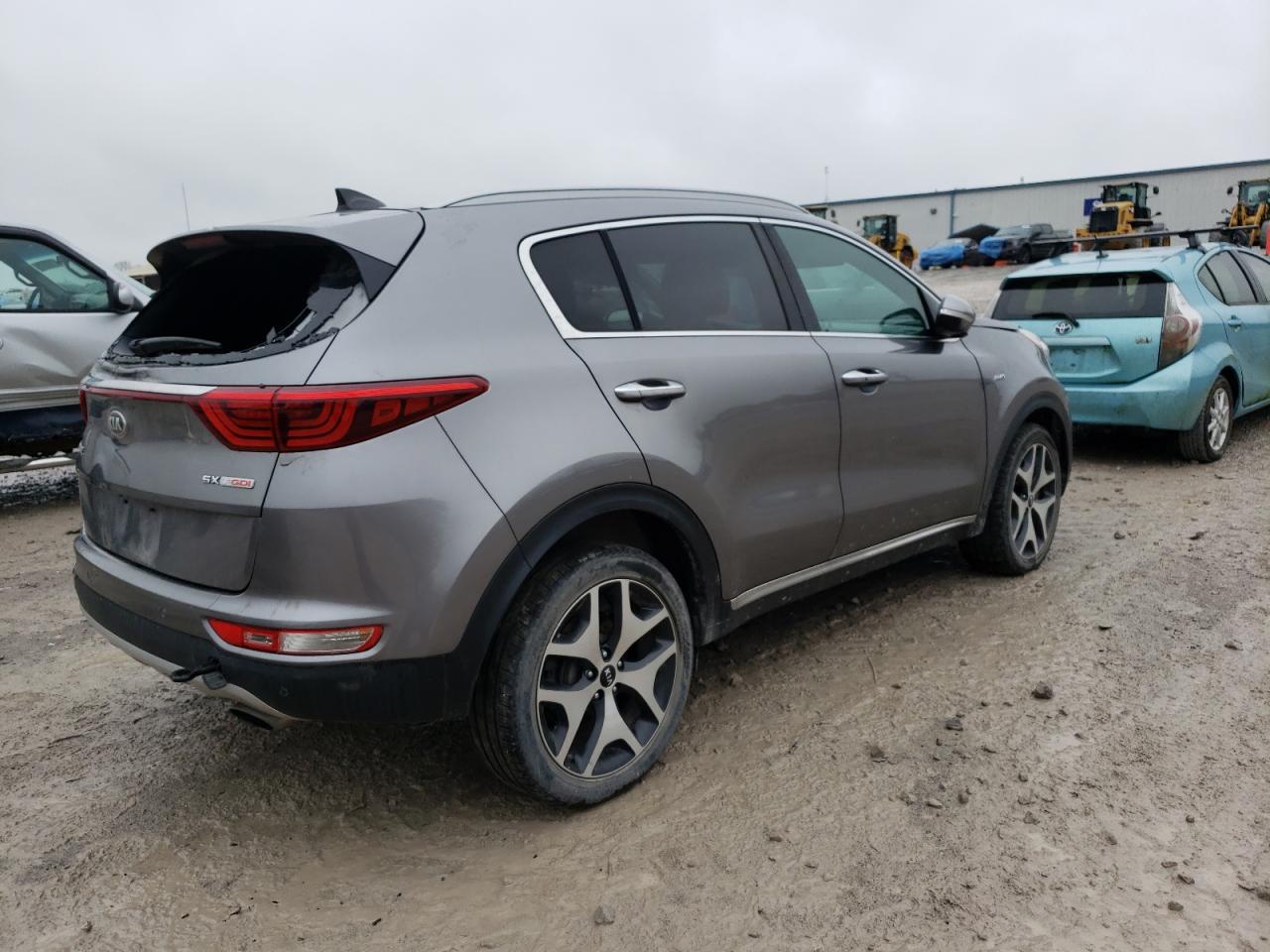 2017 KIA Sportage VIN KNDPRCA68H7151759 Copart auction photo, all over / minor dent/scratches damage thumbnail 3
