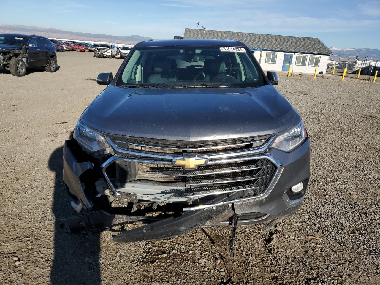 2020 Chevrolet Traverse VIN 1GNEVKKW6LJ226148 Copart auction photo, front end / minor dent/scratches damage thumbnail 5