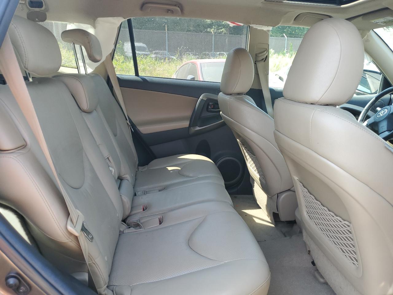 2011 Toyota RAV 4 VIN 2T3DK4DV7BW047923 Copart auction photo, front end / minor dent/scratches damage thumbnail 11