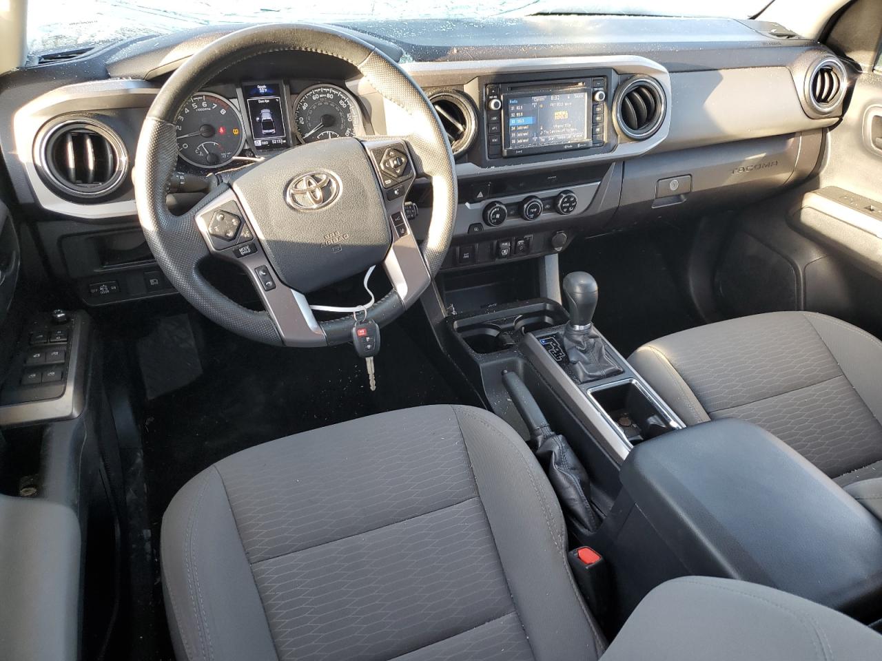 2018 Toyota Tacoma VIN 3TMAZ5CN4JM068282 Copart auction photo, top/roof damage thumbnail 8