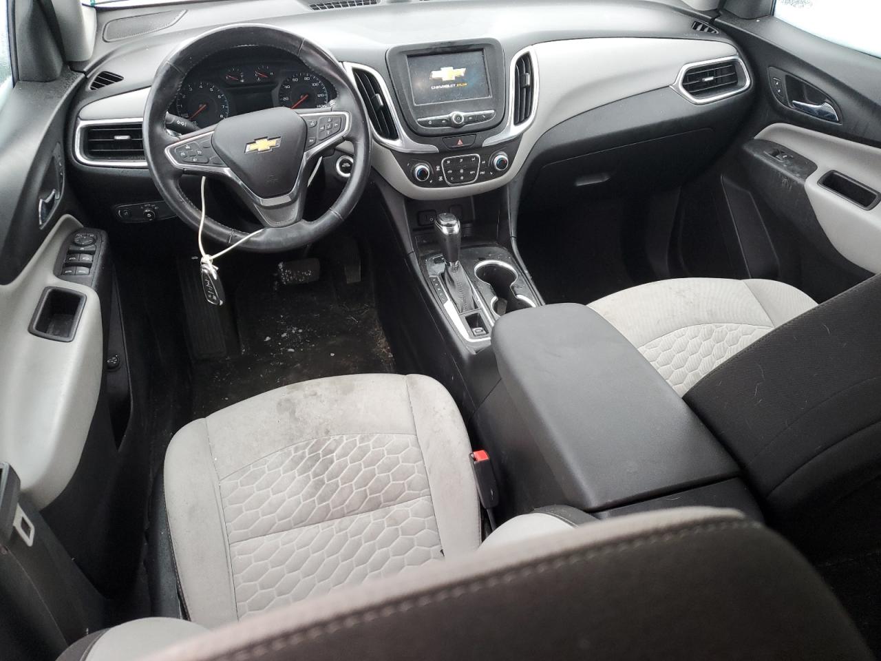 2018 Chevrolet Equinox VIN 2GNAXSEV1J6155382 Copart auction photo, rear end / minor dent/scratches damage thumbnail 8