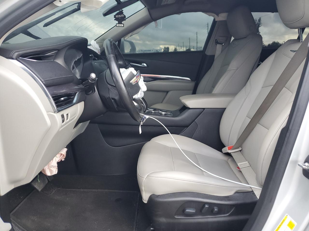 2019 Cadillac XT4 VIN 1GYAZAR42KF119510 Copart auction photo, front end damage thumbnail 7
