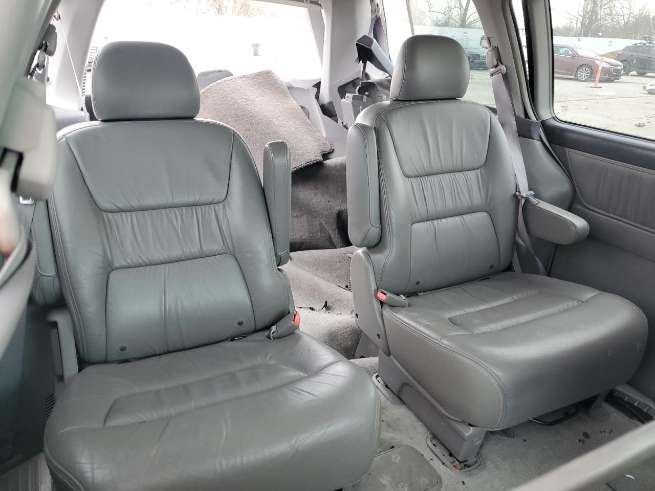 2004 Honda Odyssey VIN 5FNRL18974B098393 Copart auction photo, rear end / side damage thumbnail 12