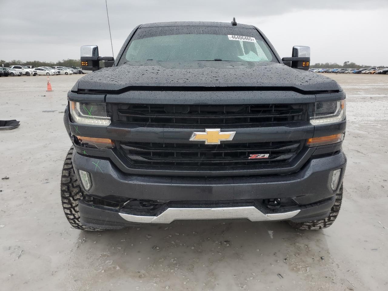 2017 Chevrolet Silverado VIN 3GCUKREC1HG345936 Copart auction photo, minor dent/scratches damage thumbnail 5