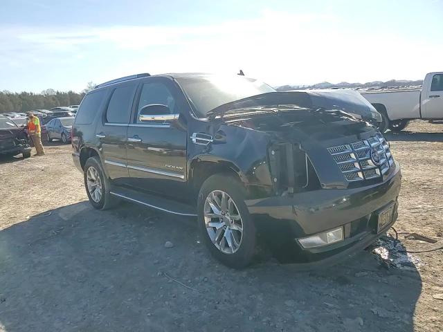 2010 Cadillac Escalade VIN 1GYUKBEF4AR166226 Copart auction photo, front end damage thumbnail 11