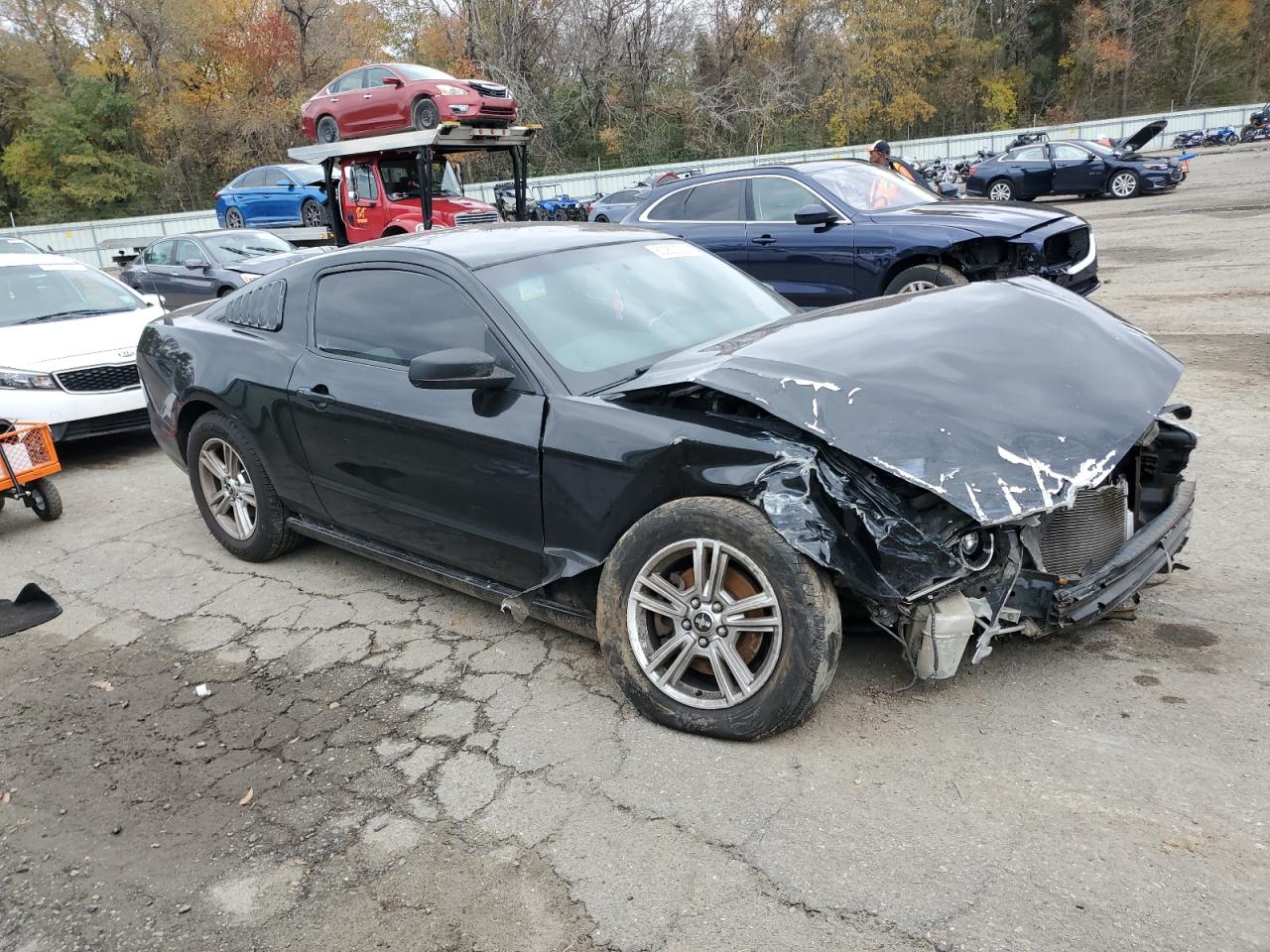 2014 Ford Mustang VIN 1ZVBP8AM1E5211512 Copart auction photo, front end / minor dent/scratches damage thumbnail 4