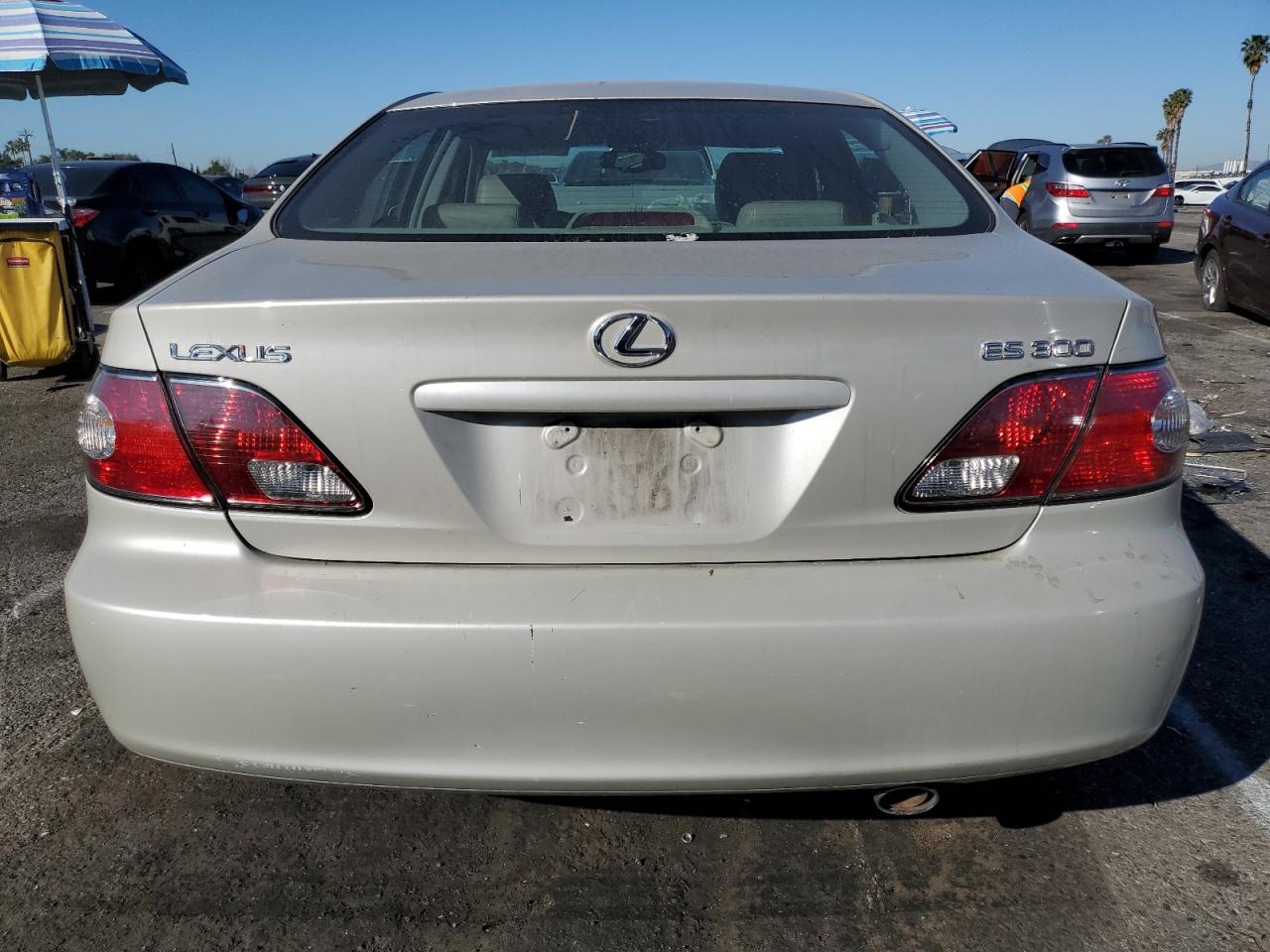 2002 Lexus ES VIN JTHBF30G720026828 Copart auction photo, front end / side damage thumbnail 6