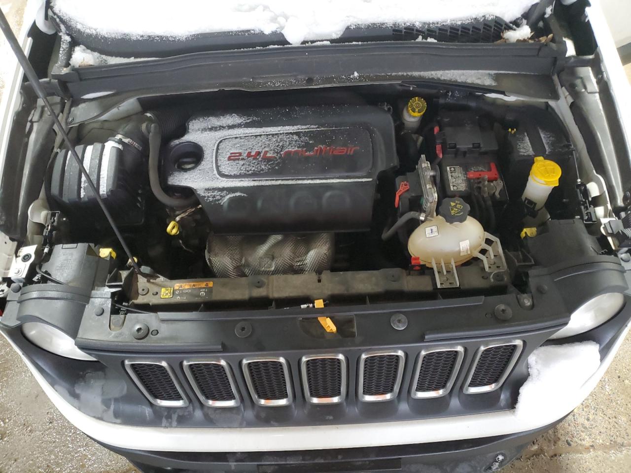 2015 Jeep Renegade VIN ZACCJBBT9FPC28224 Copart auction photo, front end damage thumbnail 12