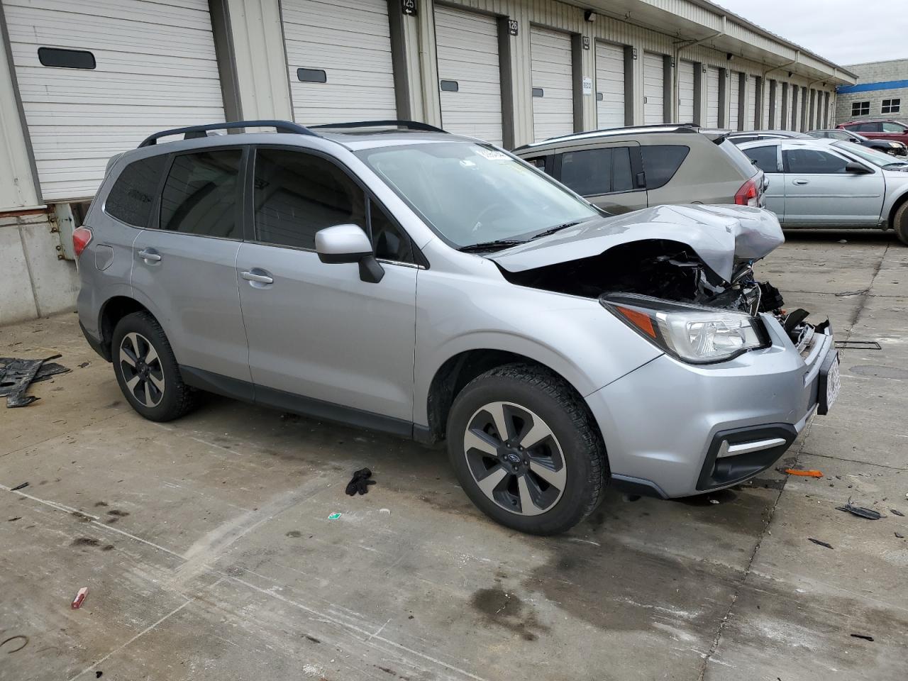 2018 Subaru Forester VIN JF2SJAJC1JH595286 Copart auction photo, front end damage thumbnail 4