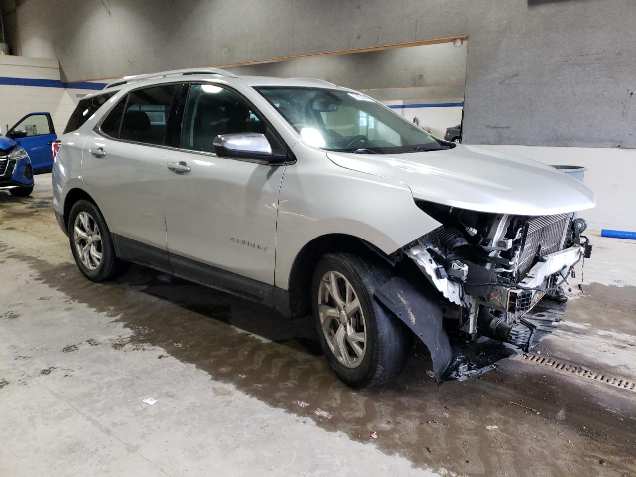2018 Chevrolet Equinox VIN 3GNAXMEV2JS611029 Copart auction photo, front end / mechanical damage thumbnail 4
